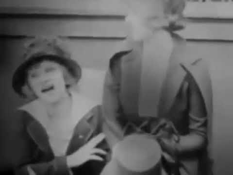 Trailer Bright and Early