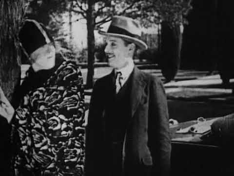 Trailer Eve's Love Letters