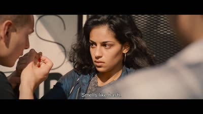 Trailer Sangre en el barrio