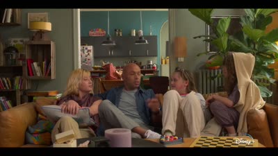 Trailer Weekend Family