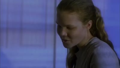 Trailer Raising Izzie