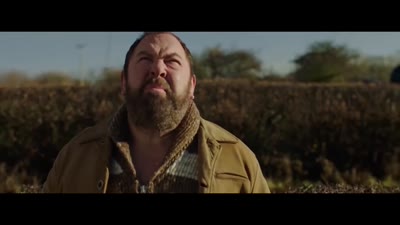 Trailer The More You Ignore Me