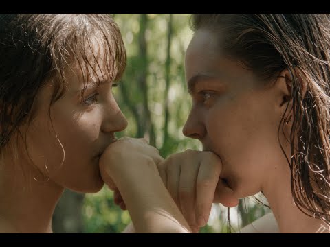 Trailer Little Trouble Girls (Kaj ti je deklica)