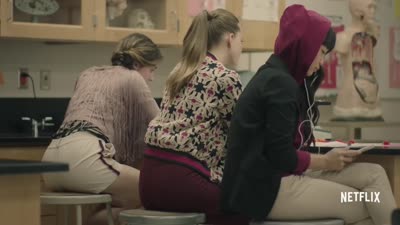 Trailer Sierra Burgess Is a Loser