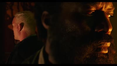 Trailer Domino