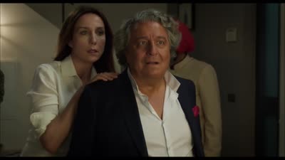 Trailer With Open Arms
