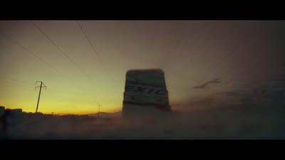 Trailer American Exit