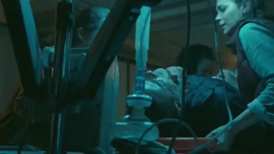 Trailer Dead in the Water