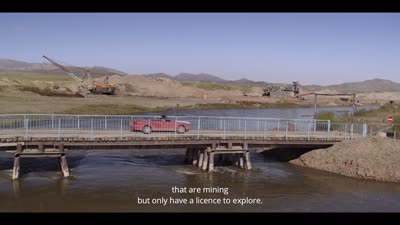 Trailer Veins of the World