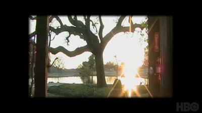 Trailer Leaving Neverland